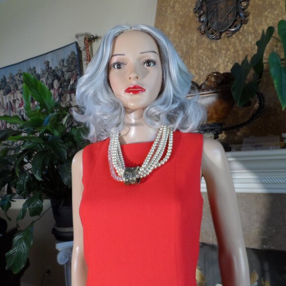 New Givenchy Red Wool Crepe Sheath Dress SIze FR 38- US 6 - Picture 5 of 16